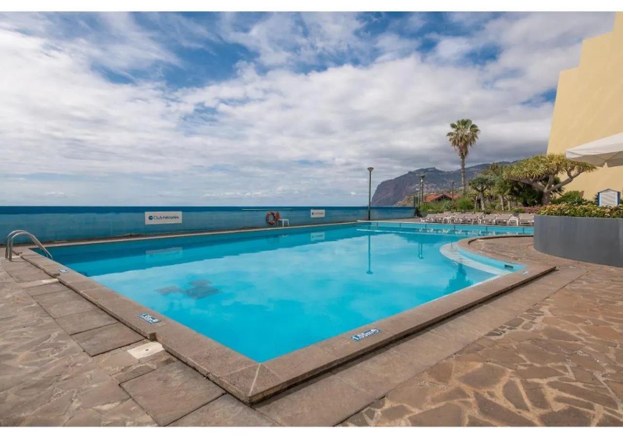 Honey Apartment On The Beach With Pool Funchal