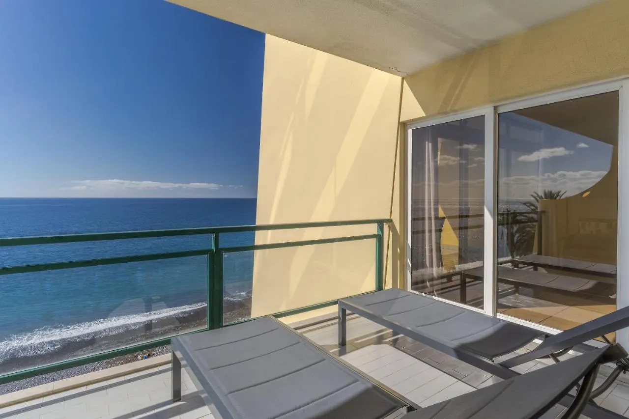 Honey Apartment On The Beach With Pool Funchal  0*, Funchal (Madeira) Portugal
