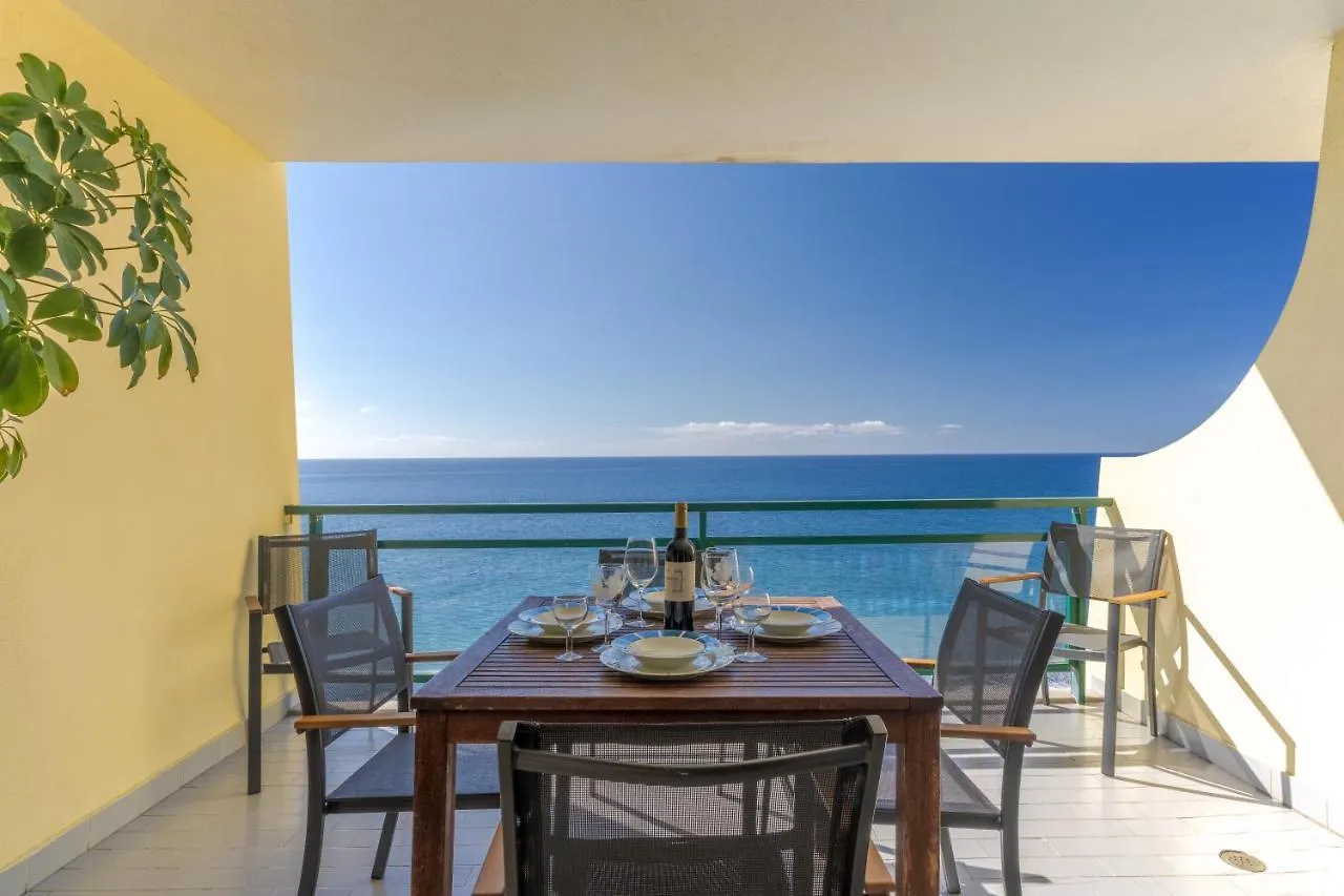 Honey Apartment On The Beach With Pool Funchal  Funchal (Madeira)